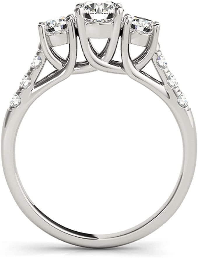 Halo Very Good Round Cut Classic Three-Stone Diamond